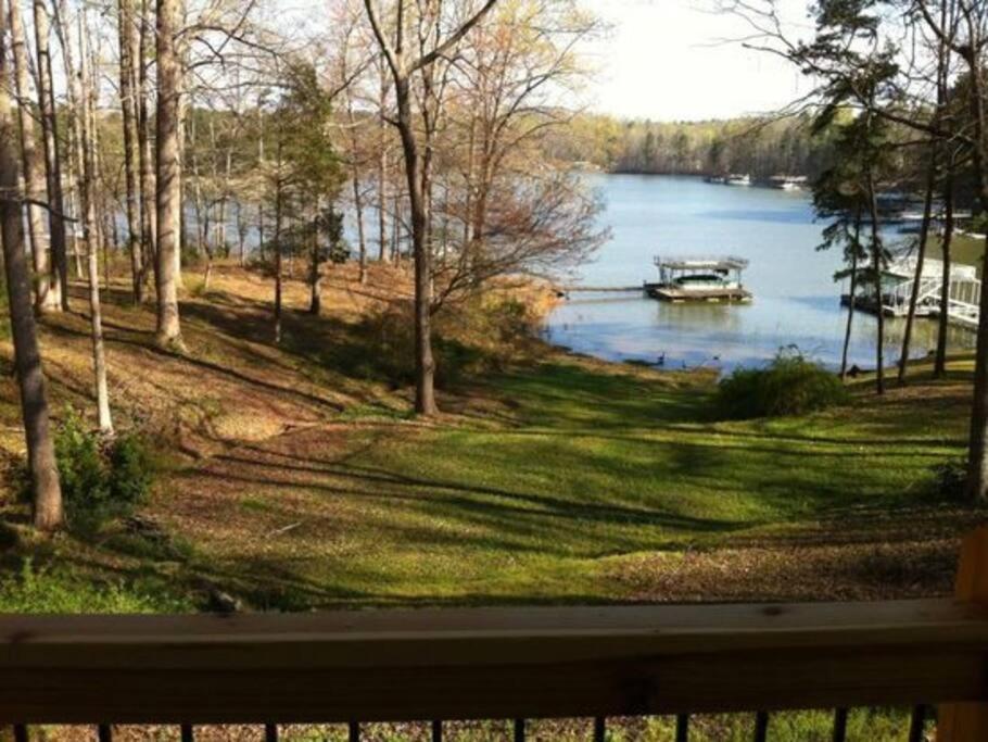 Вілла Cozy, Lake Lanier Property With Amazing Views Досонвілль Екстер'єр фото